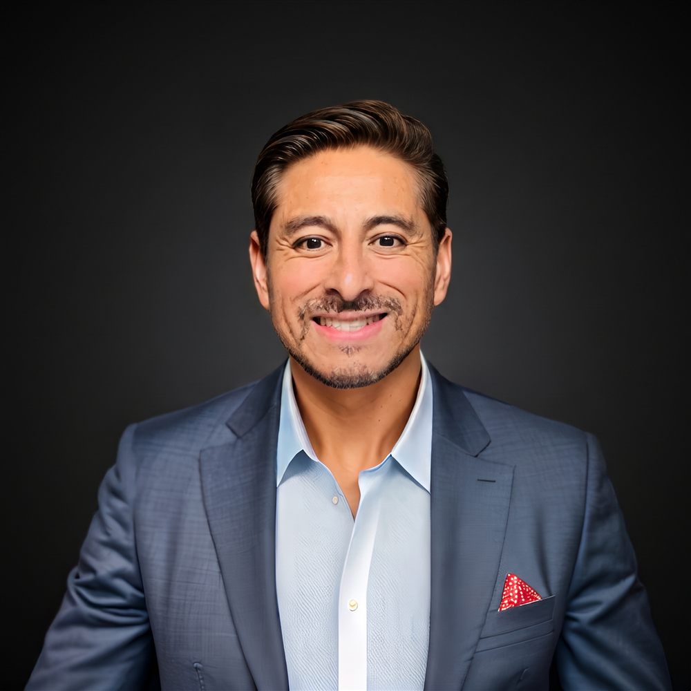 Franco Cordova, Fundador y Bróker-Propietario